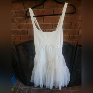 Tulle skirt active dress